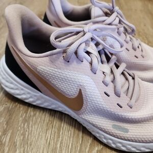 Nike Revolution 5 'Barely Rose' women's running shoe Womens 7.5